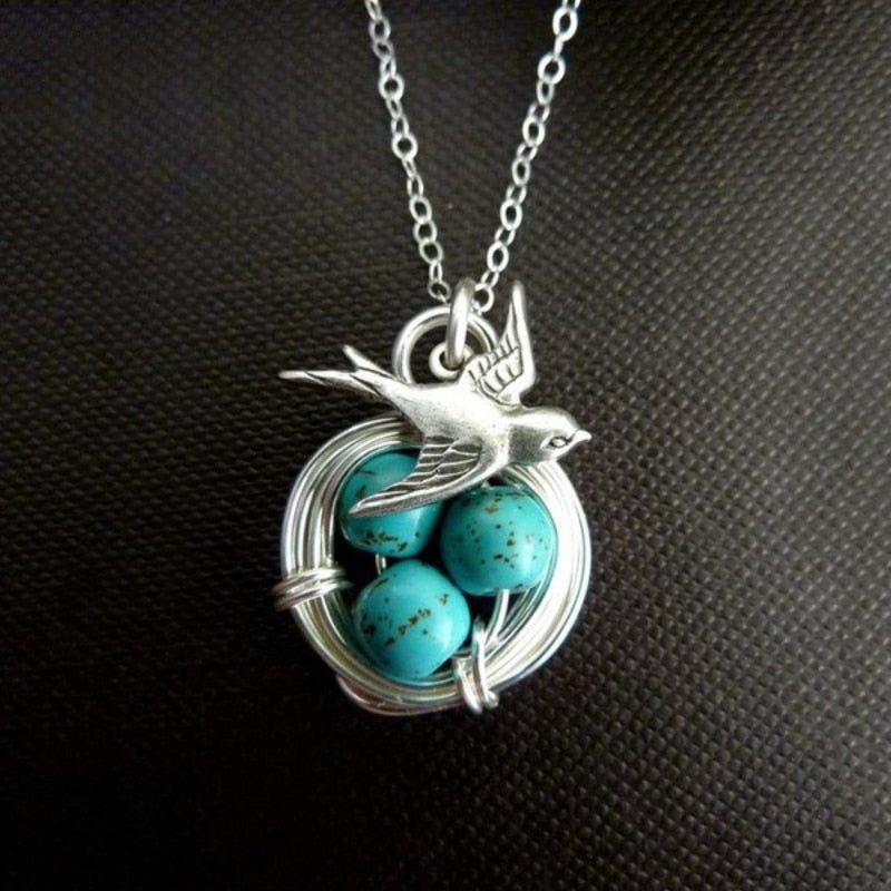 auspicious-homing-pigeon-pendant.jpg Auspicious Homing Pigeon Pendant - Image 1