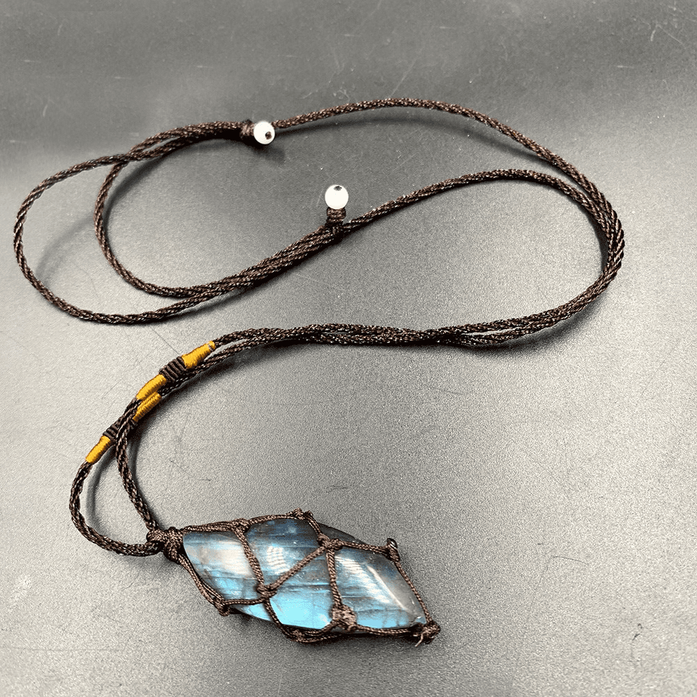 stone-of-magic-pendant.png Stone of Magic Pendant - Image 1